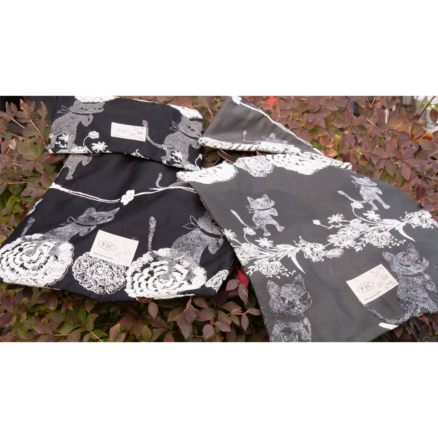 草花クロッチクロッチ 革紐手提げ 黒×生成+墨黒6色