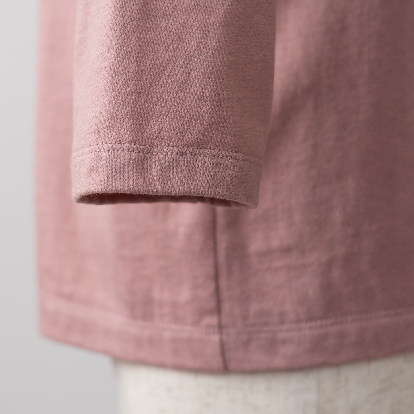 ピンタックTシャツ スモーキーピンク