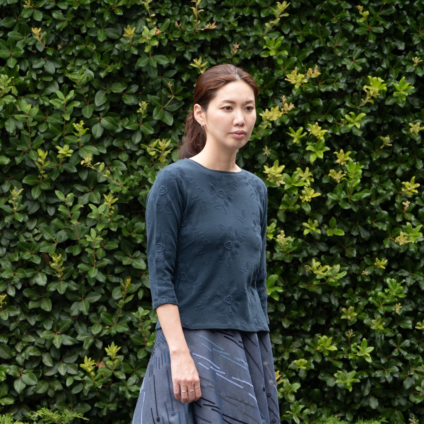 木の実バラ 七分袖Tシャツ ナイトグリーン