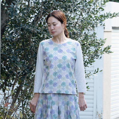 モネのバラ 長袖Tシャツ ラベンダーグレー