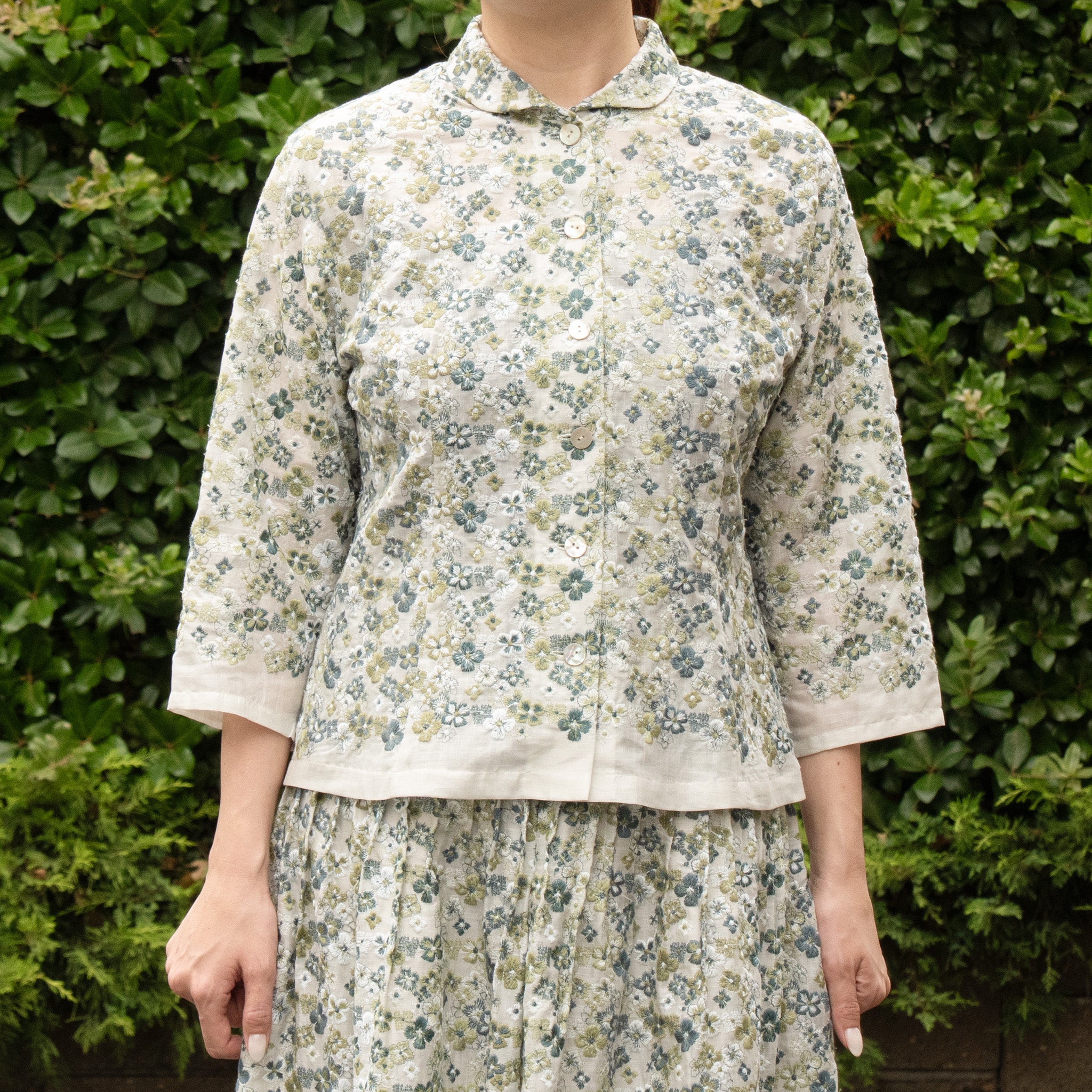 P143 PJC 花柄 長袖ブラウス Mサイズ トグルブラウス 日本製 PJCの服づくり – PJC ONLINE SHOP